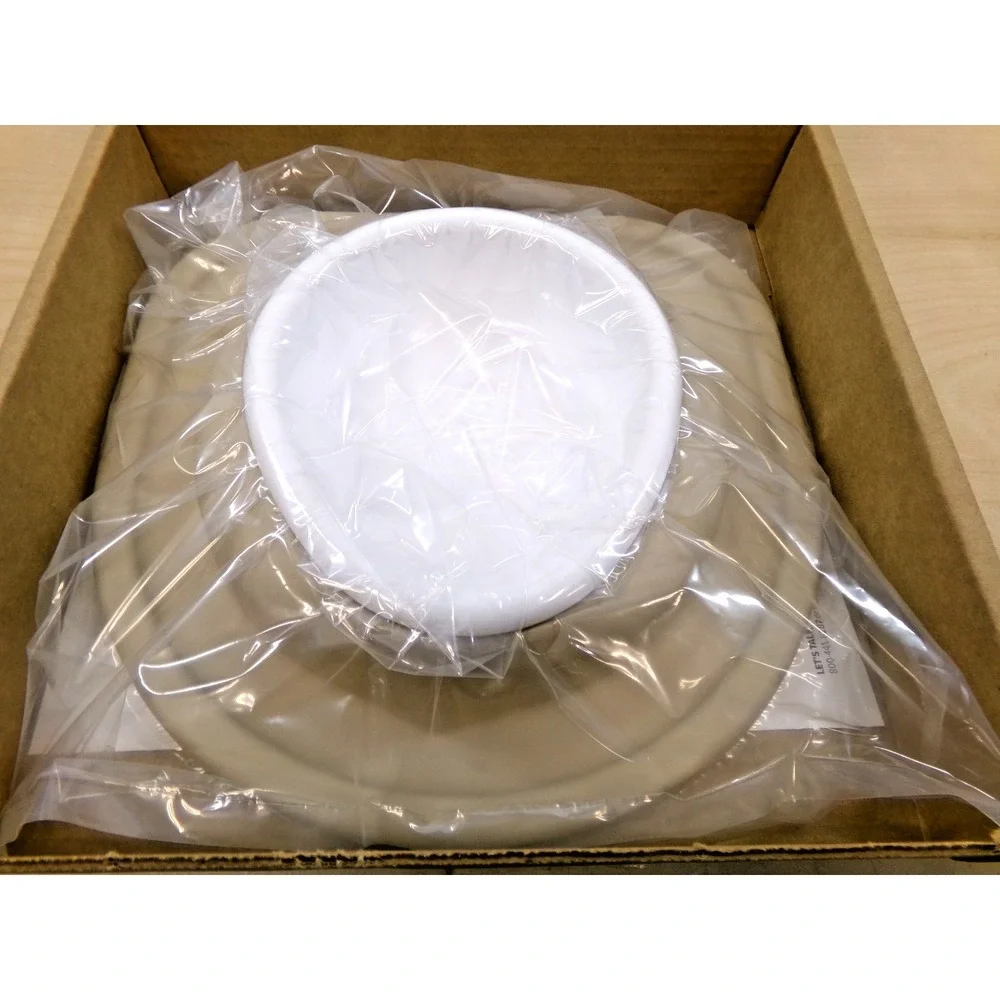 Pet Comfort by Weather Tech Tan with 16oz BPA Free Plastic‎ Bowl 3